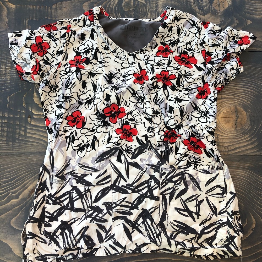 Scrub top